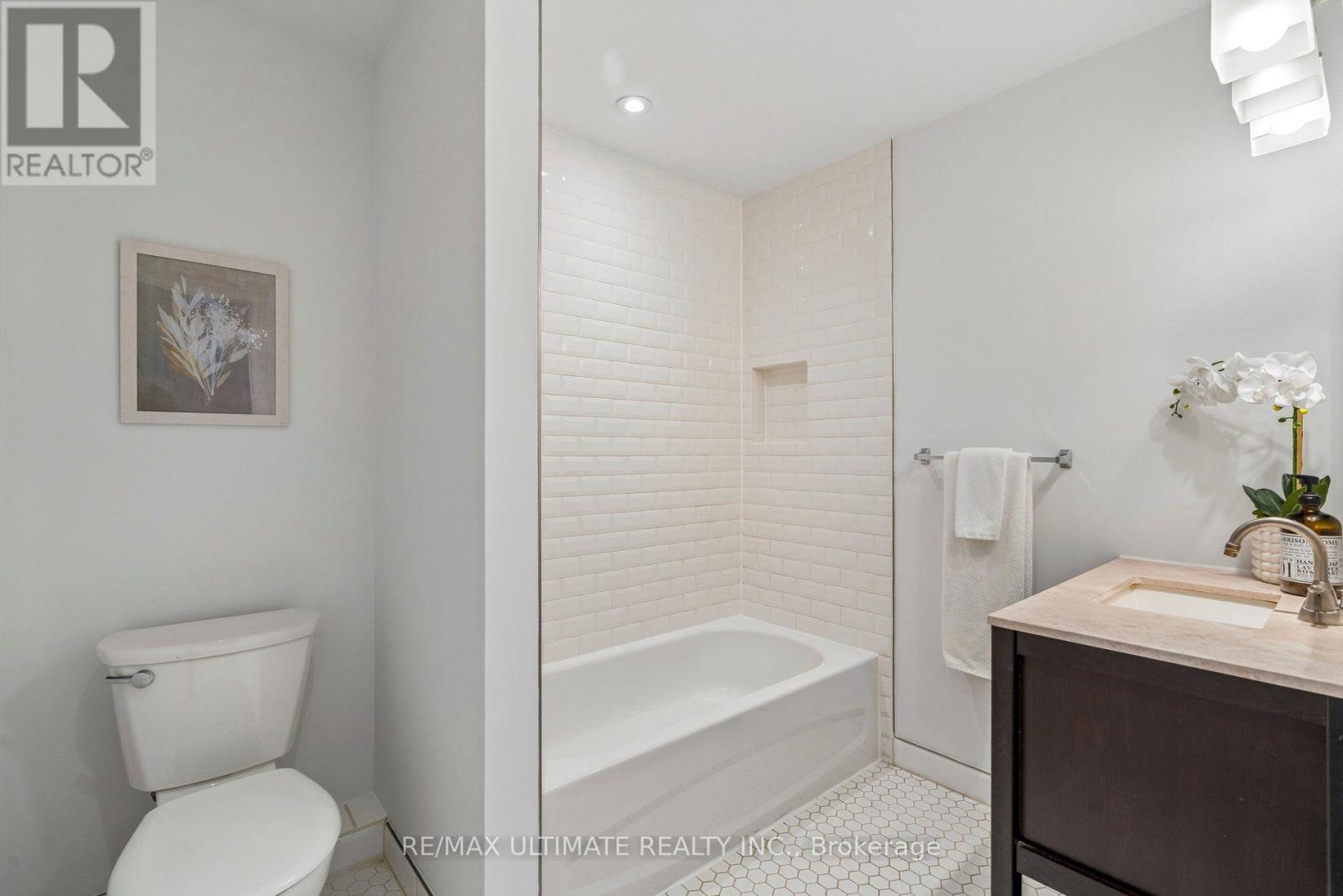 18 Rhyl Avenue, Toronto (The Beaches), Ontario  M4L 1R7 - Photo 27 - E14120196
