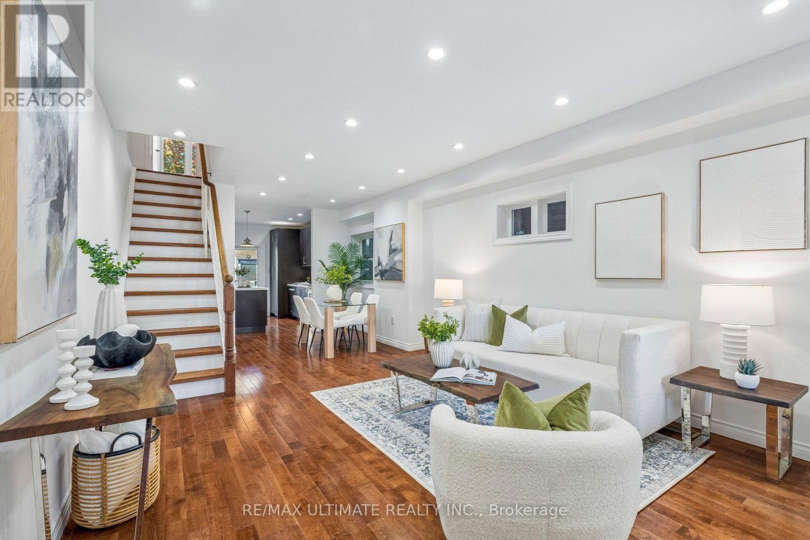 18 Rhyl Avenue, Toronto (The Beaches), Ontario  M4L 1R7 - Photo 5 - E14120196
