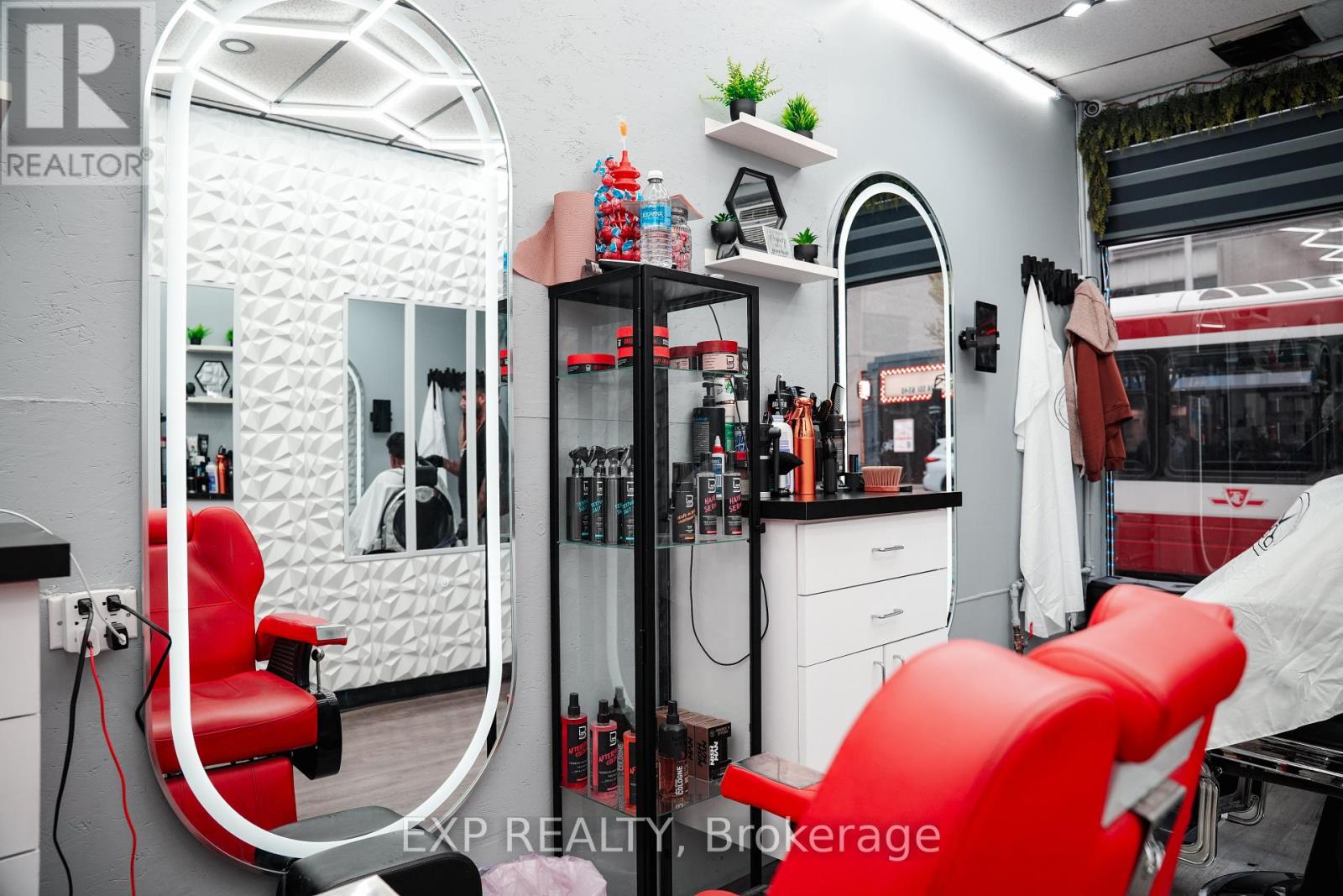 2789a Danforth Avenue, Toronto, Ontario  M4C 1L9 - Photo 4 - E14120288