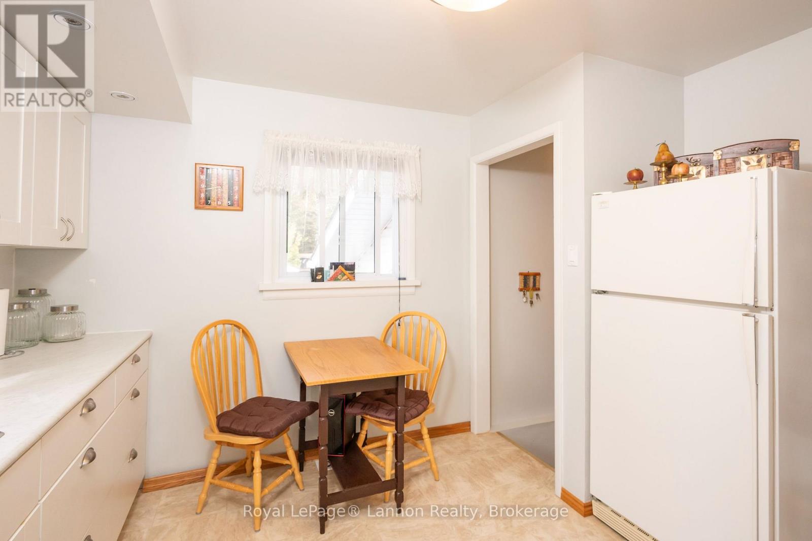 1690 Lakeshore Drive, Shuniah, Ontario  P7B 5E4 - Photo 8 - X14120106