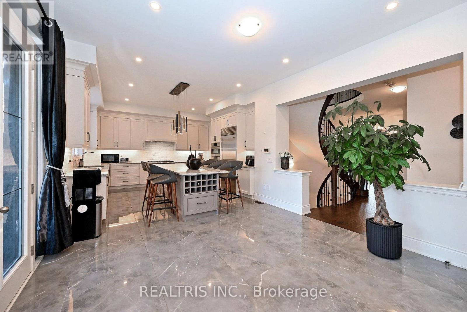 51 Pellegrini Drive, Vaughan, Ontario  L4H 4N3 - Photo 10 - N14120202