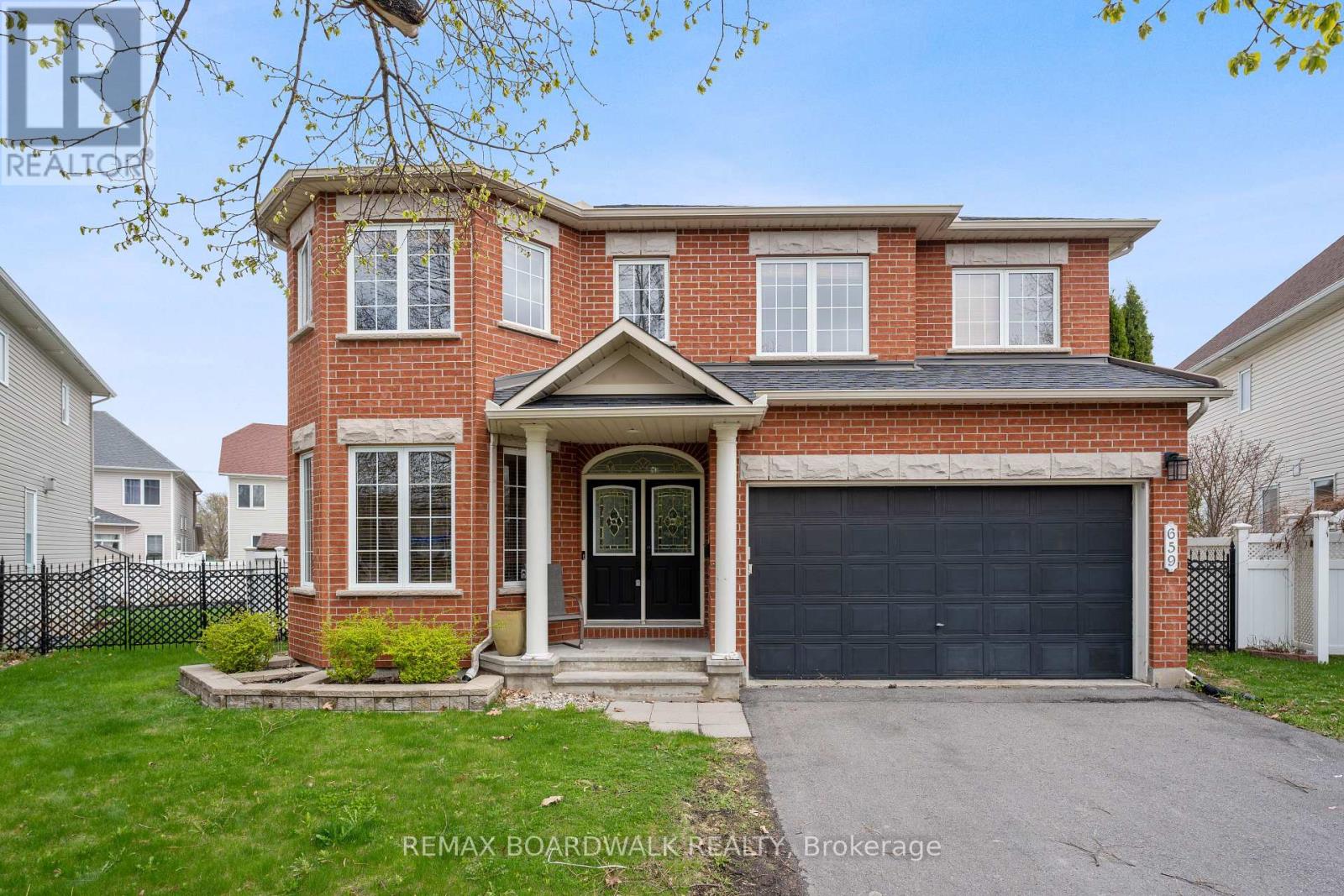 659 PELICAN STREET, ottawa, Ontario