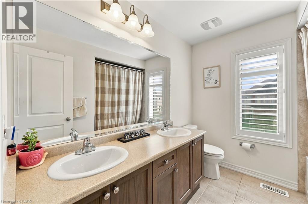 97 Narbonne Crescent, Stoney Creek, Ontario  L8J 0J6 - Photo 29 - 40873694