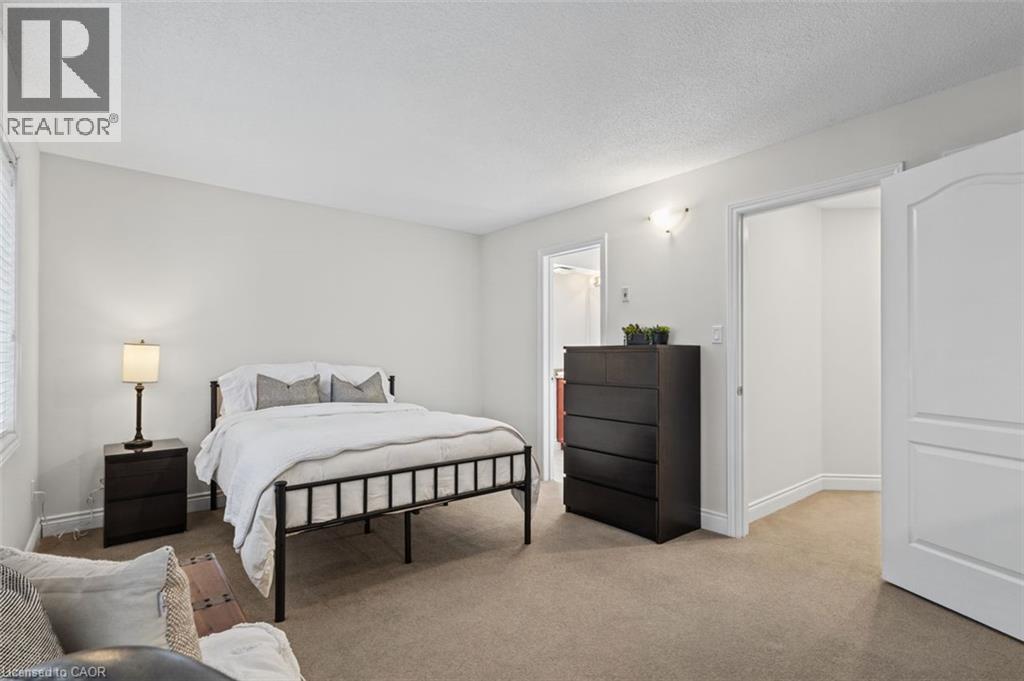 2090 Bates Common, Burlington, Ontario  L7R 0A5 - Photo 16 - 40873828