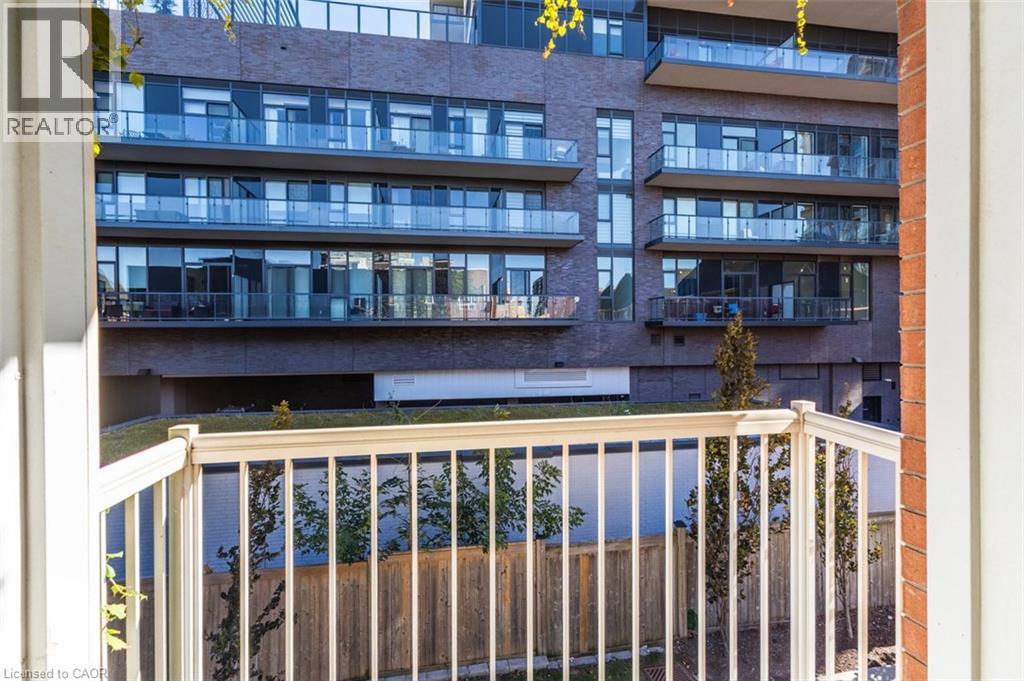 2090 Bates Common, Burlington, Ontario  L7R 0A5 - Photo 12 - 40873828
