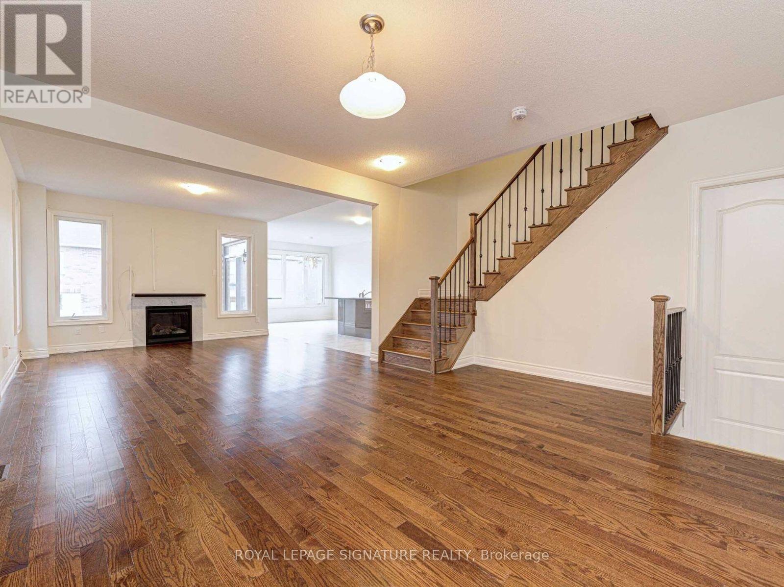 20 Dunley Crescent, Brampton, Ontario  L6X 5K3 - Photo 3 - W14120140
