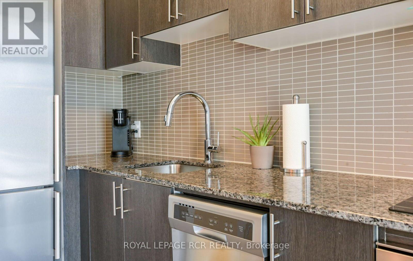 12 - 6 Eva Road, Toronto (Etobicoke West Mall), Ontario  M9C 0B1 - Photo 14 - W14120188