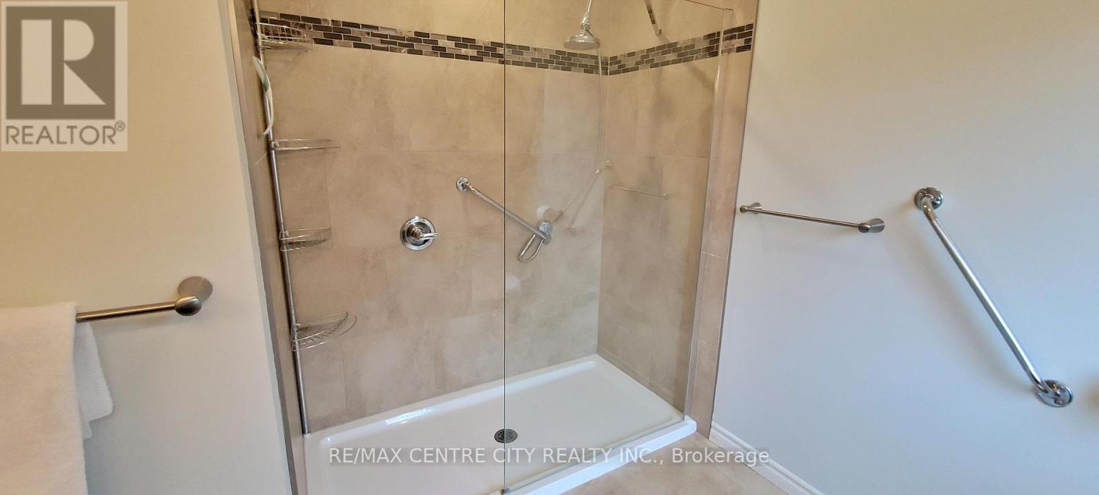 11 - 1 Vineden Drive, Central Elgin, Ontario  N5P 0E1 - Photo 10 - X13810844