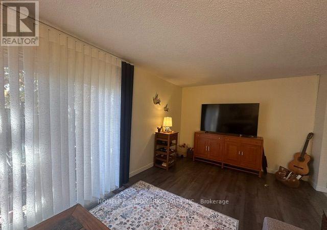 4 - 423 Keats Way, Waterloo, Ontario  N2L 5S7 - Photo 3 - X14120184