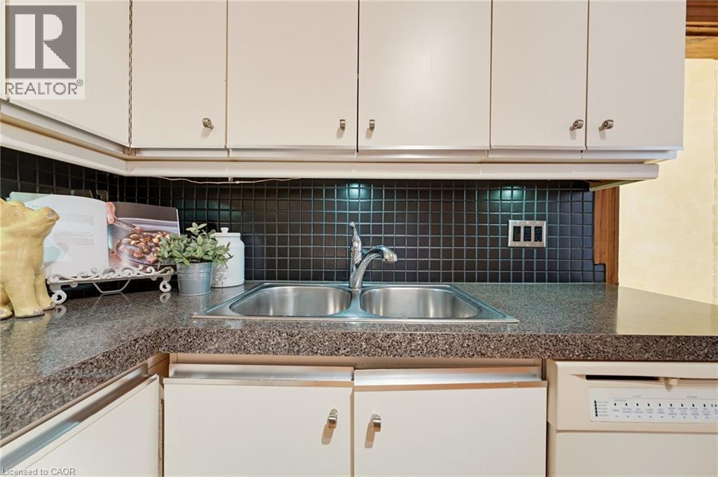 16 Alexander Street, Hamilton, Ontario  L8P 2A9 - Photo 10 - 40873997