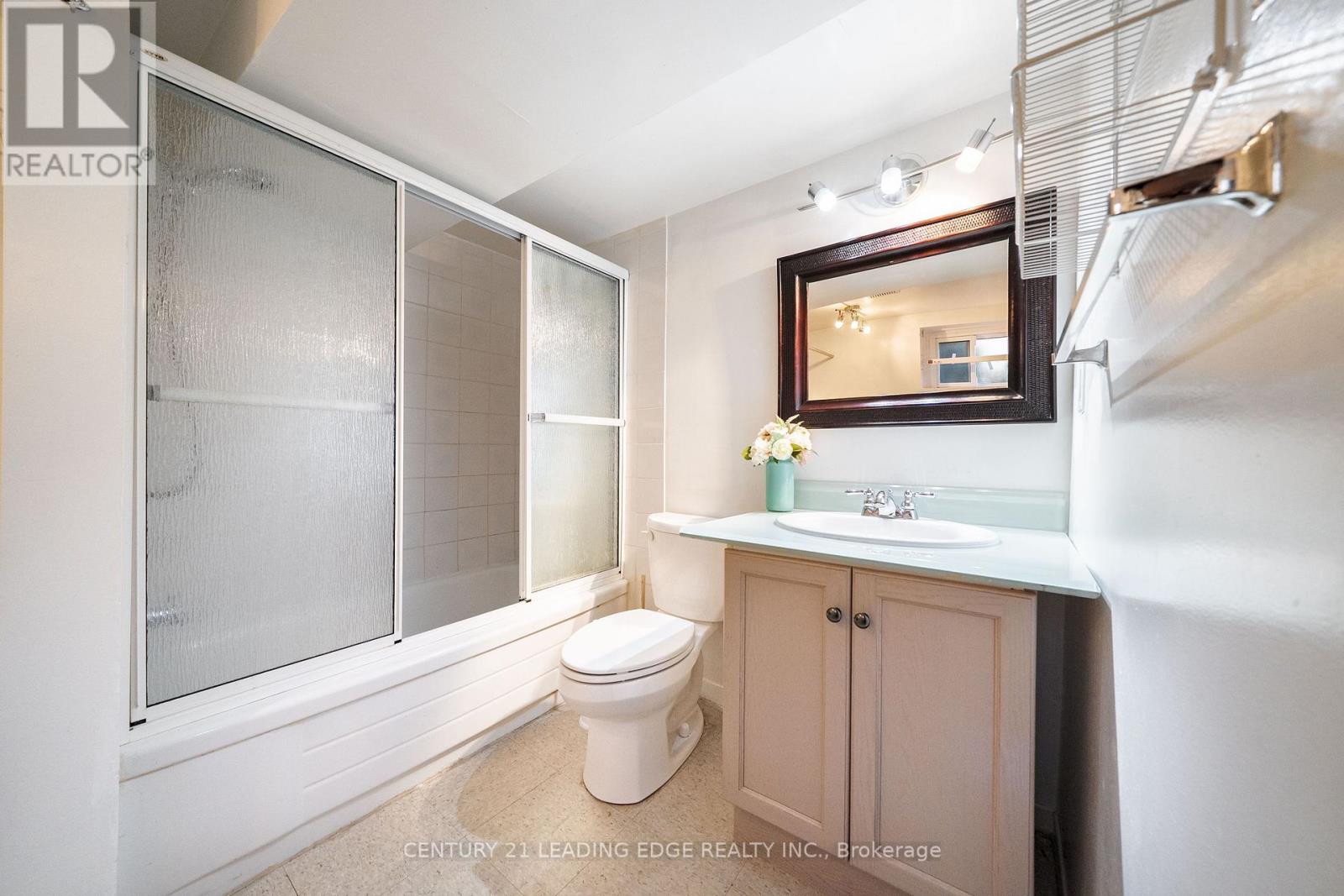 63 Mercury Road, Toronto, Ontario  M9W 3H4 - Photo 34 - W14083624