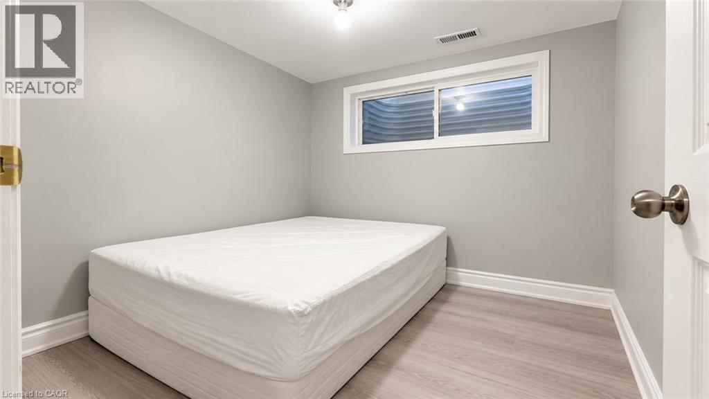 3425 Laddie Crescent Unit# Lower, Mississauga, Ontario  L4T 1N2 - Photo 17 - 40867564