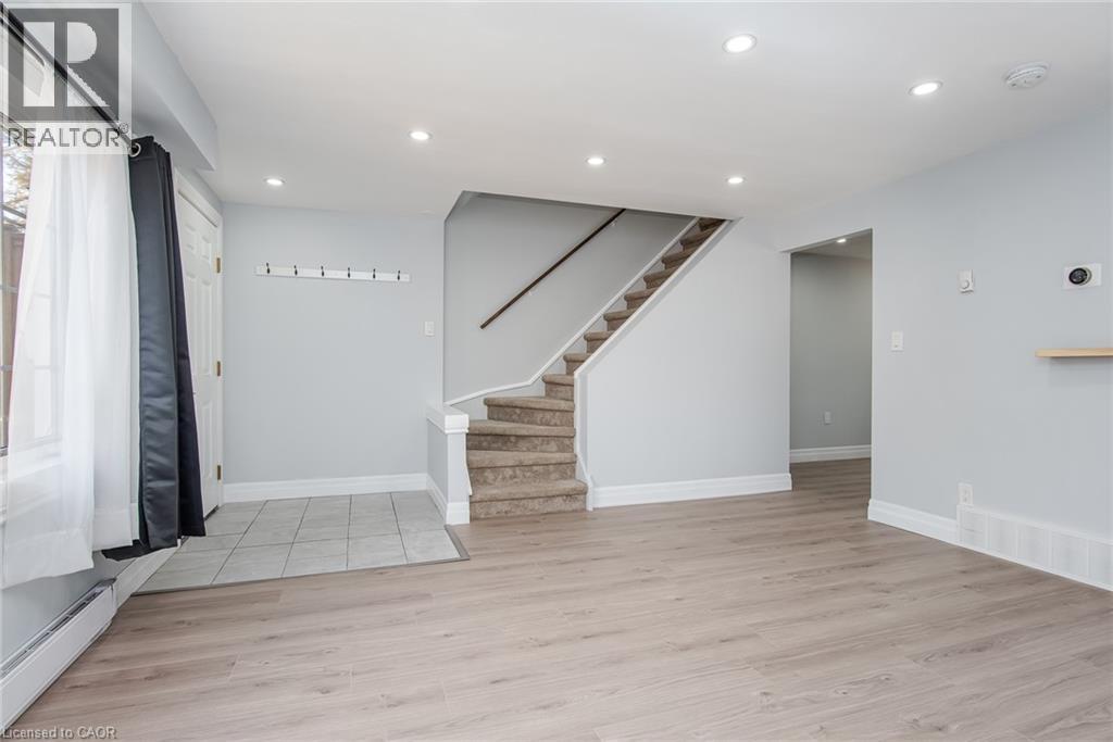 530 Parkview Crescent, Cambridge, Ontario  N3H 4X7 - Photo 10 - 40872879