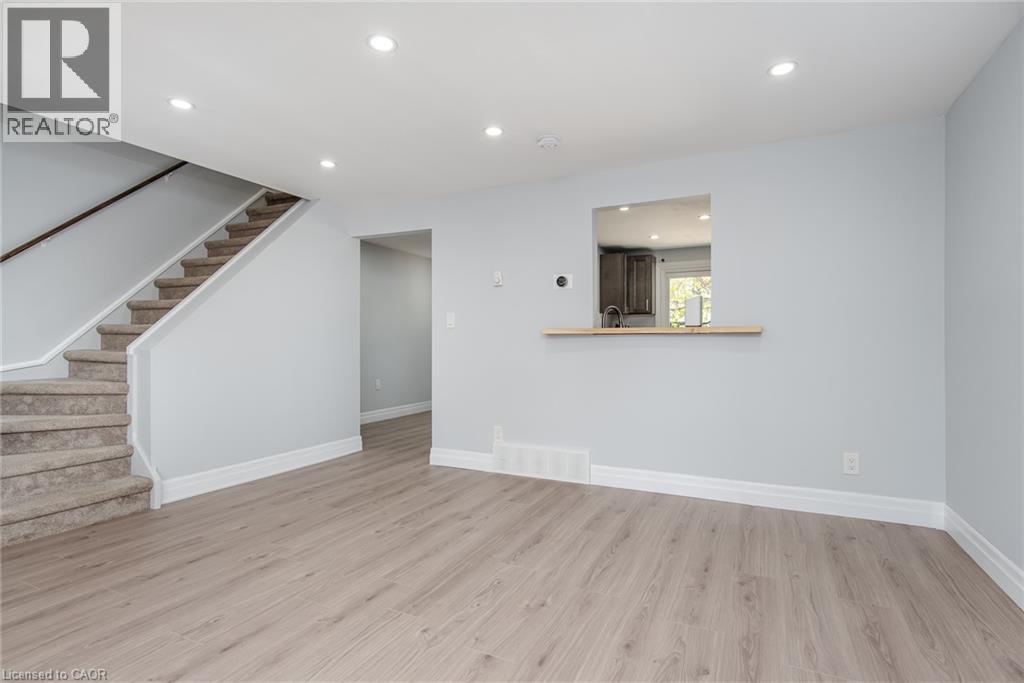530 Parkview Crescent, Cambridge, Ontario  N3H 4X7 - Photo 11 - 40872879