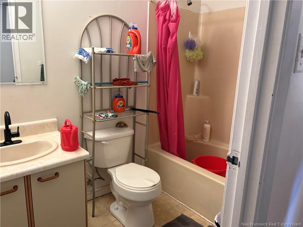 67 Beechwood Avenue, Moncton, New Brunswick  E1A 5P7 - Photo 7 - NB150107