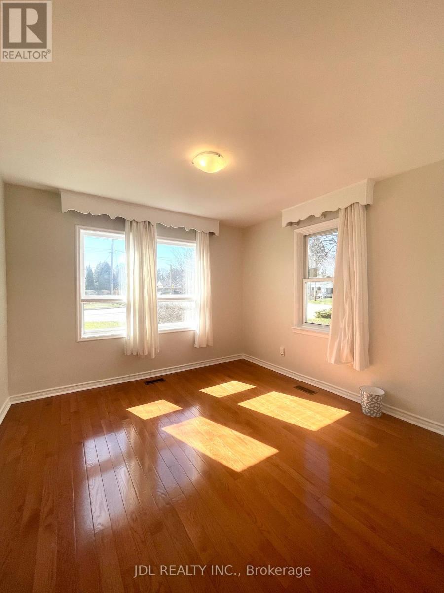 Main - 73 Shilton Road, Toronto, Ontario  M1S 2J8 - Photo 9 - E14120396