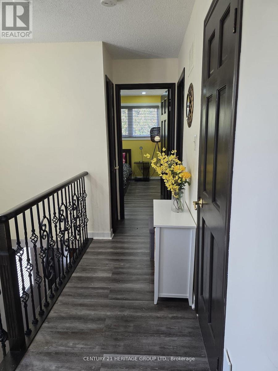 Main - 142 Hialeah Crescent, Whitby, Ontario  L1N 7L6 - Photo 9 - E14120468