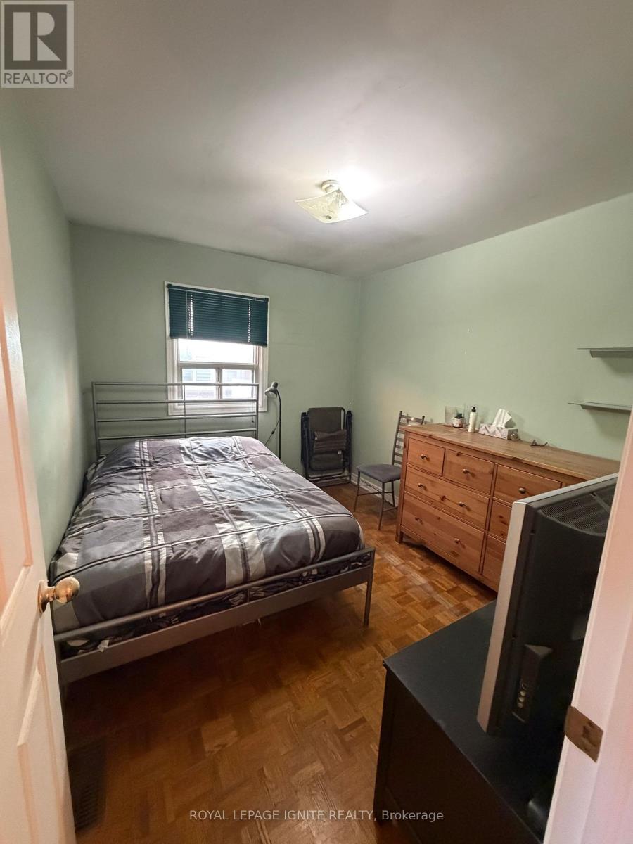 40 Avon Avenue, Toronto, Ontario  M6N 3W7 - Photo 8 - W14120438