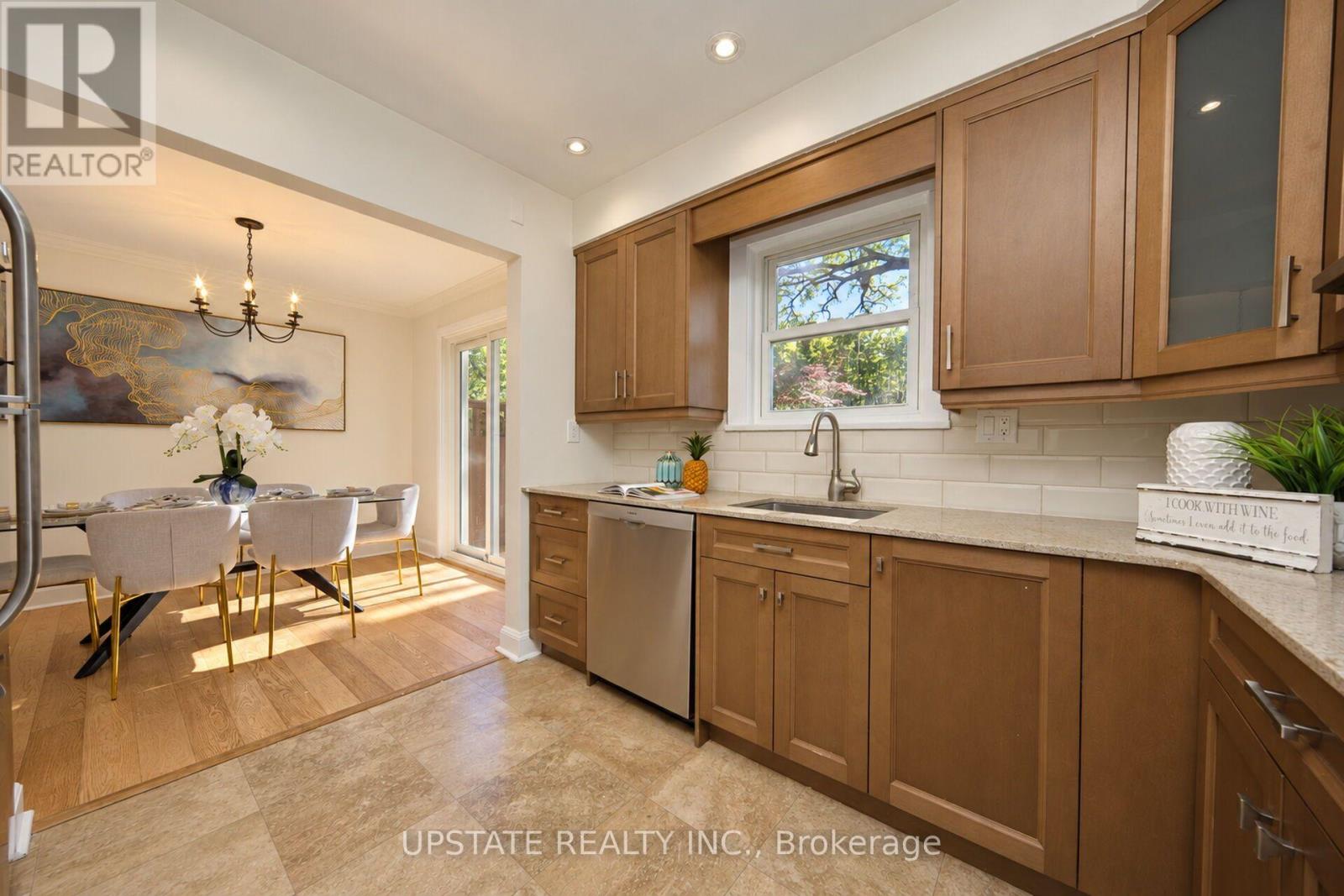 9 Elderidge Avenue, Toronto, Ontario  M8Y 2C4 - Photo 19 - W14120492