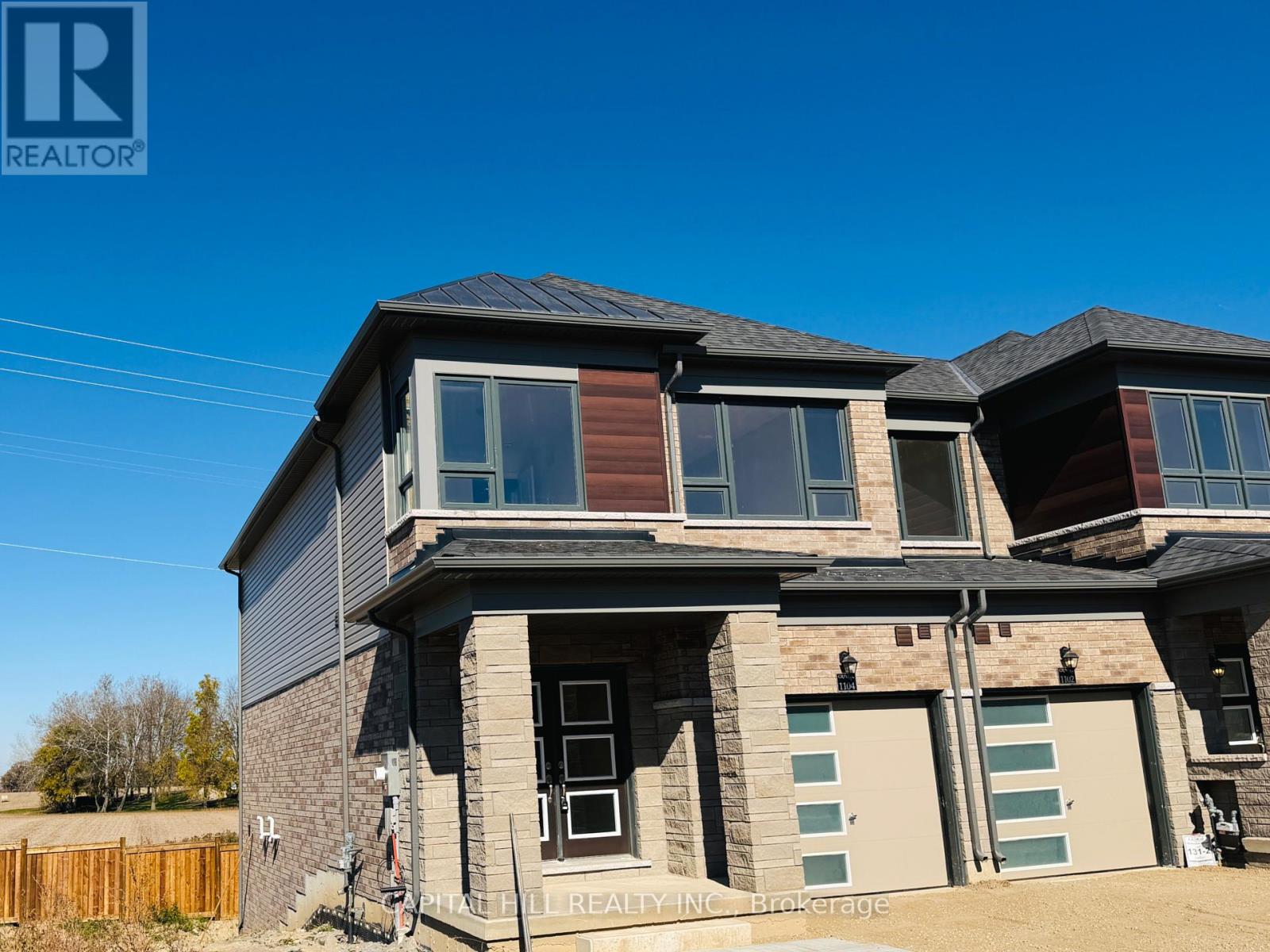 1104 Periwinkle Crescent, Woodstock (Woodstock - North), Ontario  N4T 0R5 - Photo 2 - X14120456