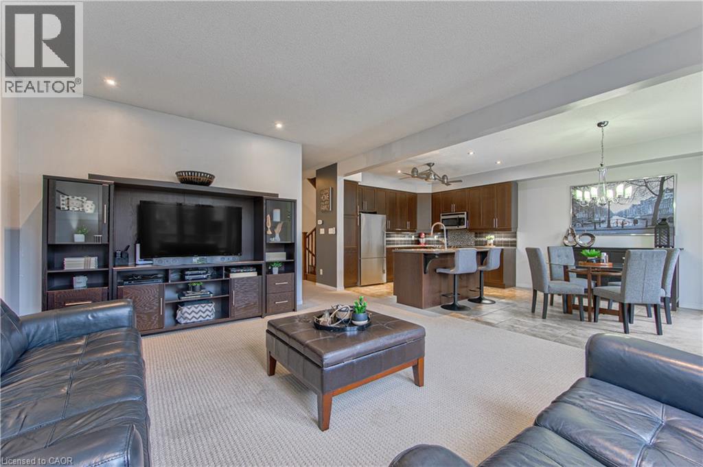 Detached for sale at 87 Isaiah Drive, Laurentian West, Kitchener, Ontario, photo 13