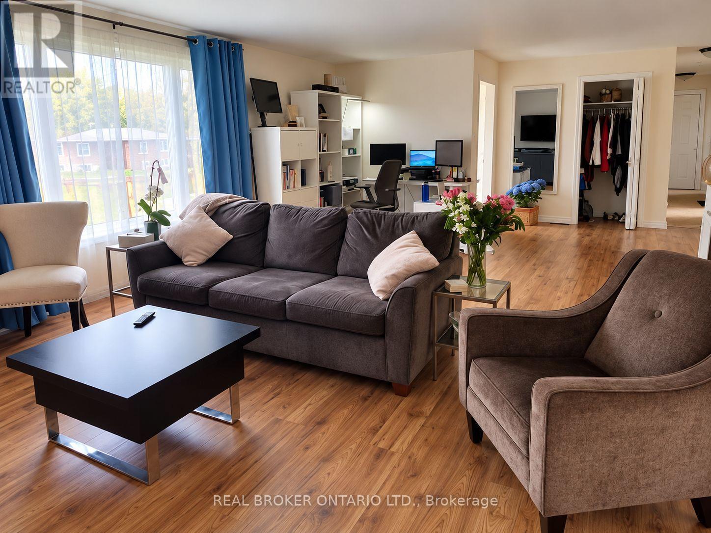 217 John Street, Clearview, Ontario  L0M 1S0 - Photo 21 - S13844552