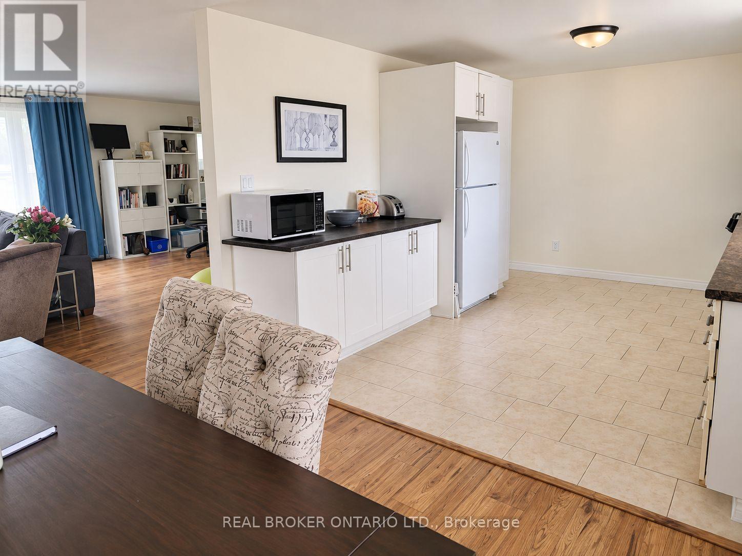 217 John Street, Clearview, Ontario  L0M 1S0 - Photo 26 - S13844552