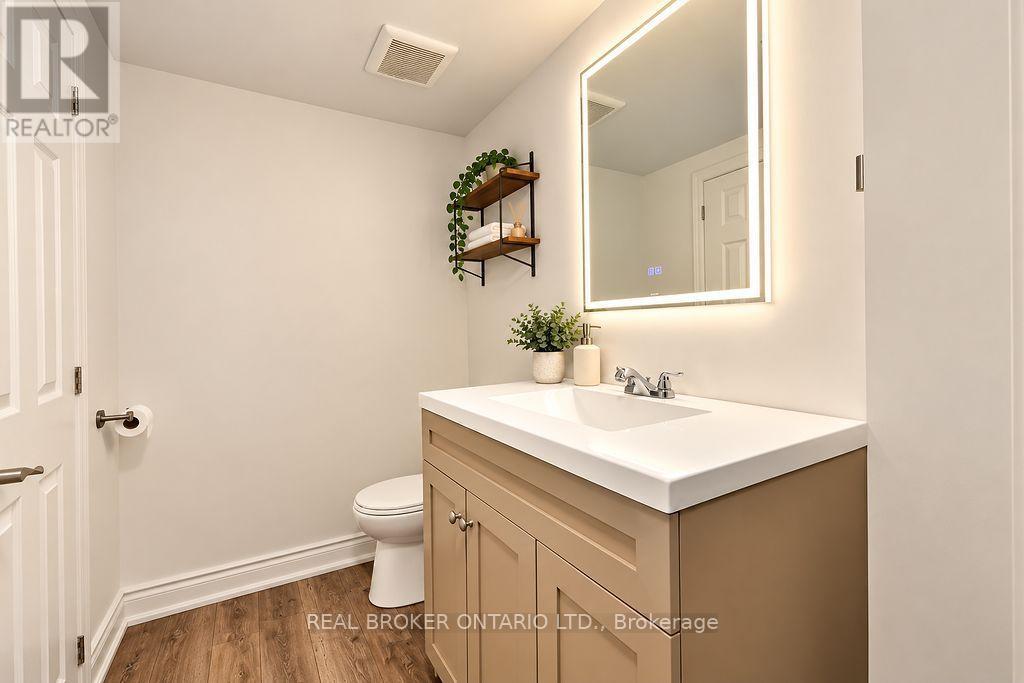 217 John Street, Clearview, Ontario  L0M 1S0 - Photo 32 - S13844552