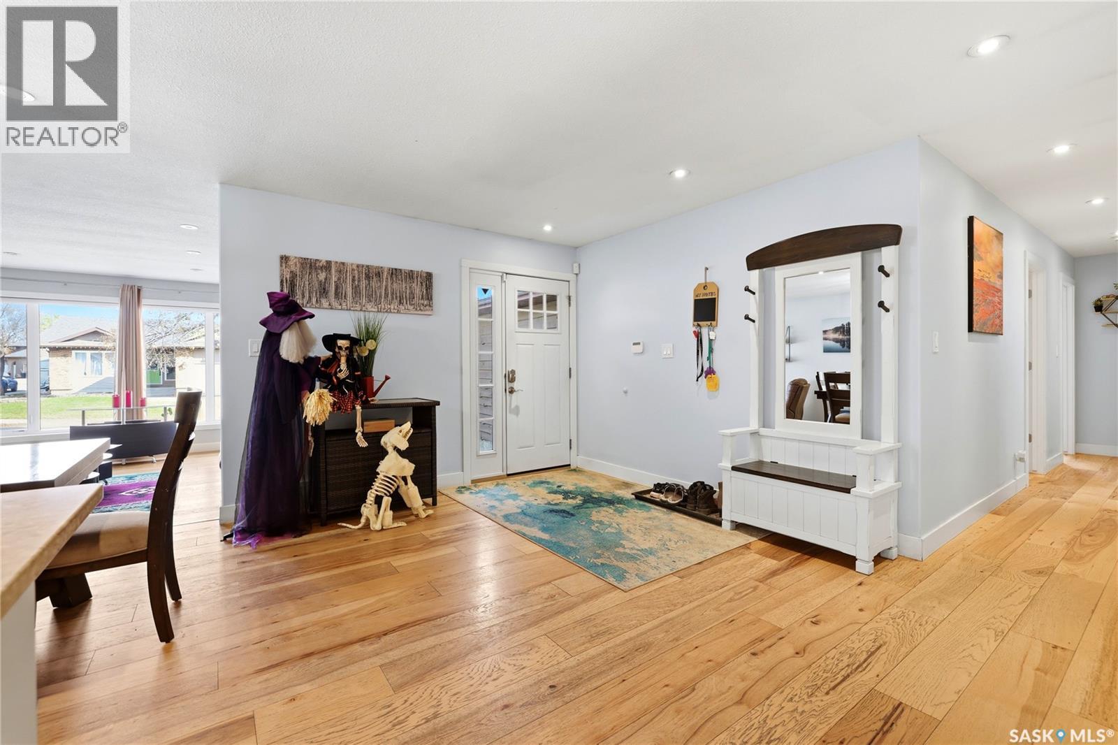 2258 Newis Bay E, Regina, Saskatchewan  S4V 0S5 - Photo 4 - SK052060