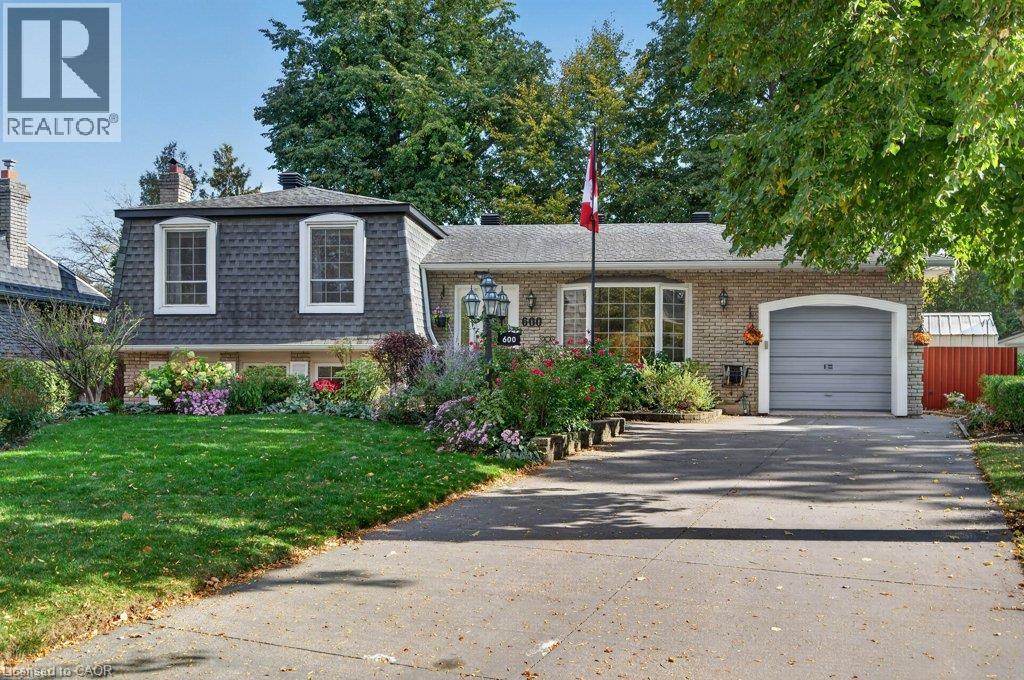 600 HOLLY HILL Crescent, Burlington, Ontario
