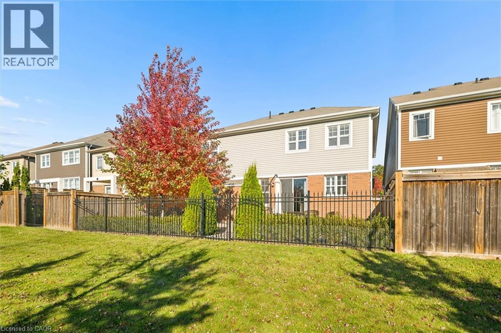 Detached for sale at 293 Seabrook Drive, Rosenberg (Trussler), Kitchener, Ontario, photo 9