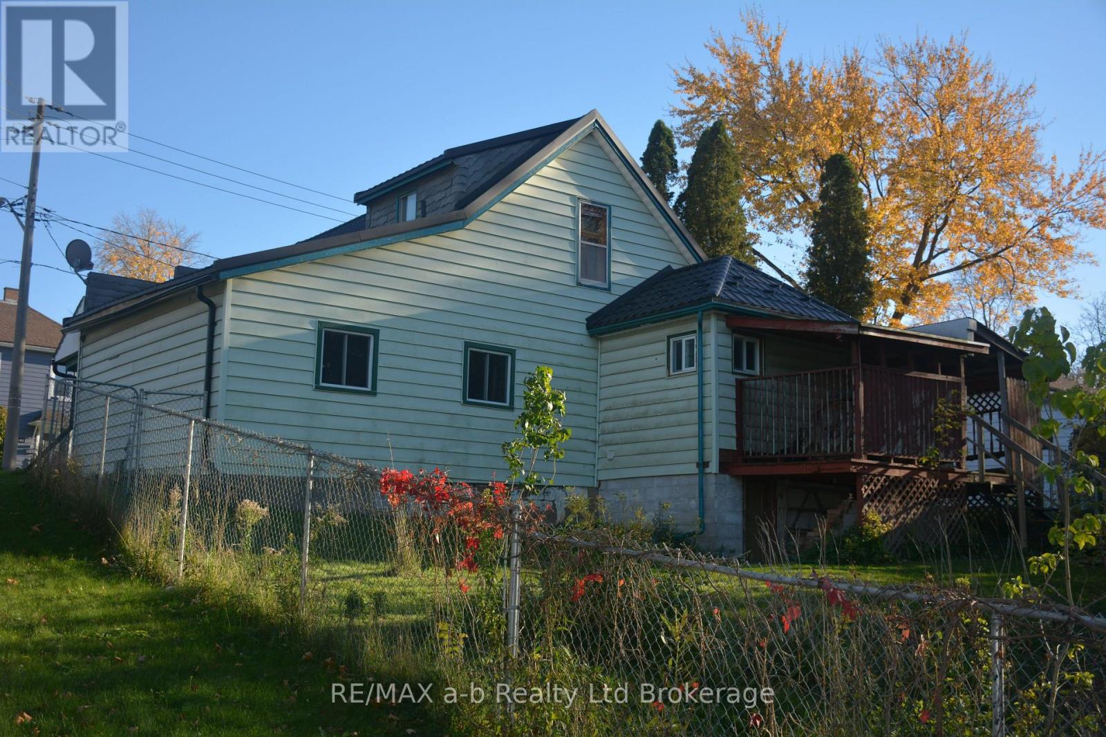 183 Charles Street E, Ingersoll, Ontario  N5C 1J9 - Photo 3 - X14120692