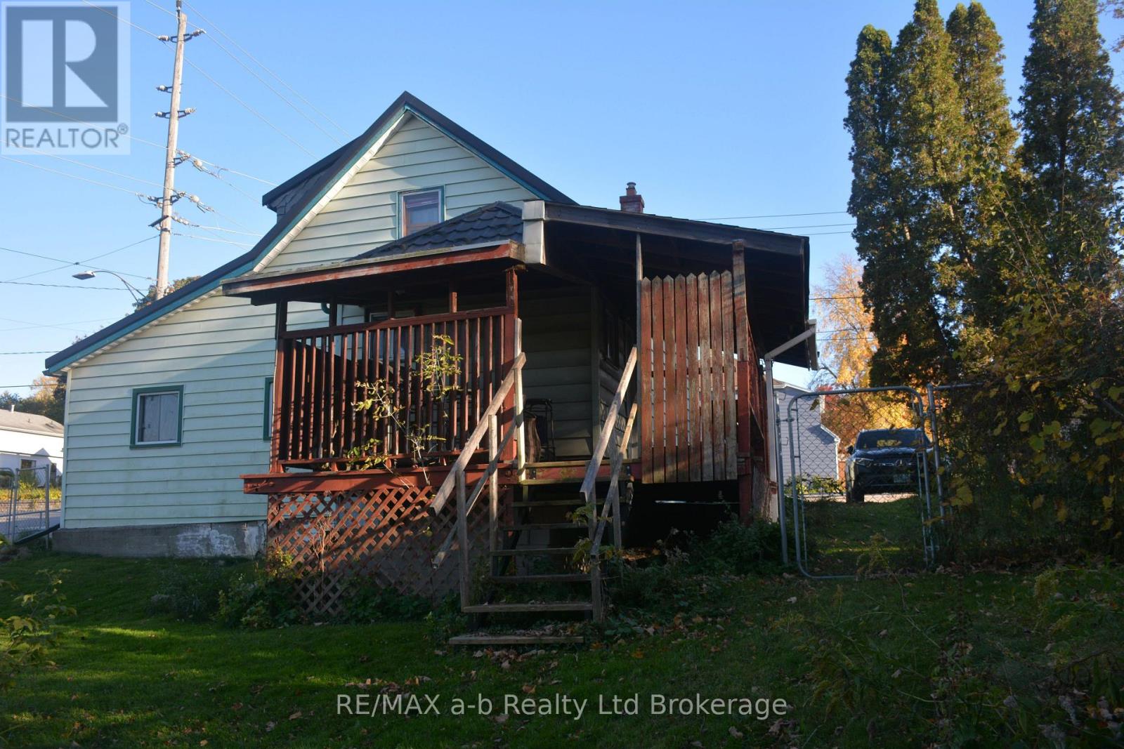 183 Charles Street E, Ingersoll, Ontario  N5C 1J9 - Photo 9 - X14120692