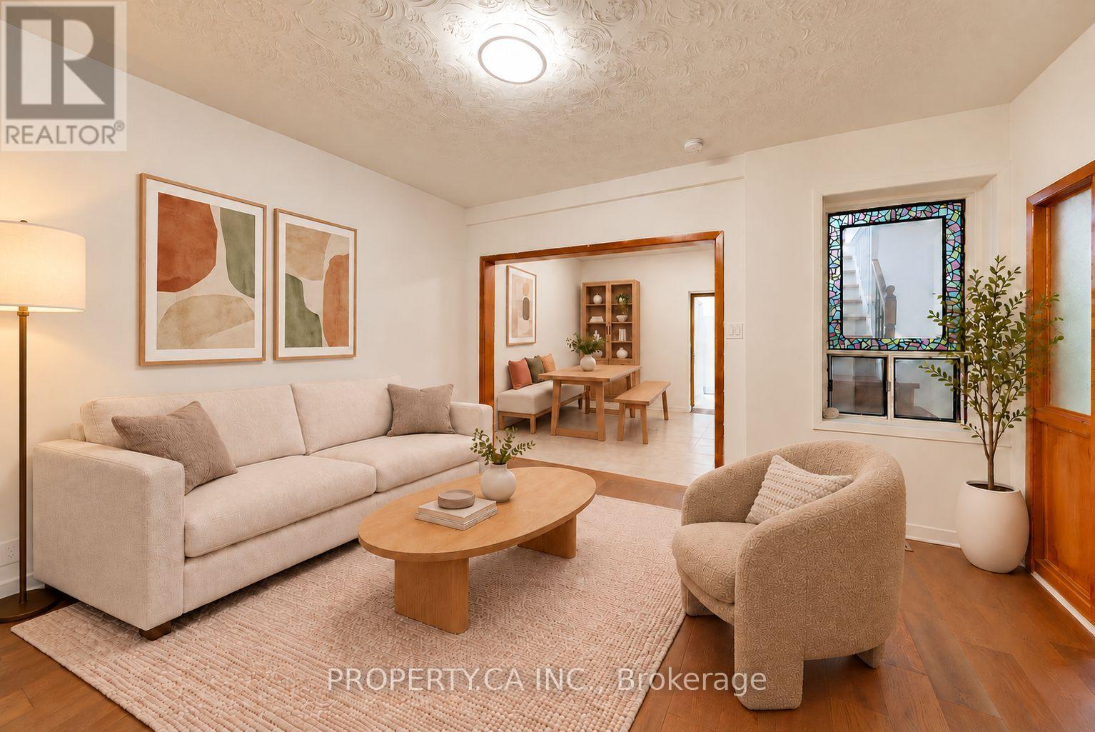 3 CLINTON PLACE, Toronto, Ontario