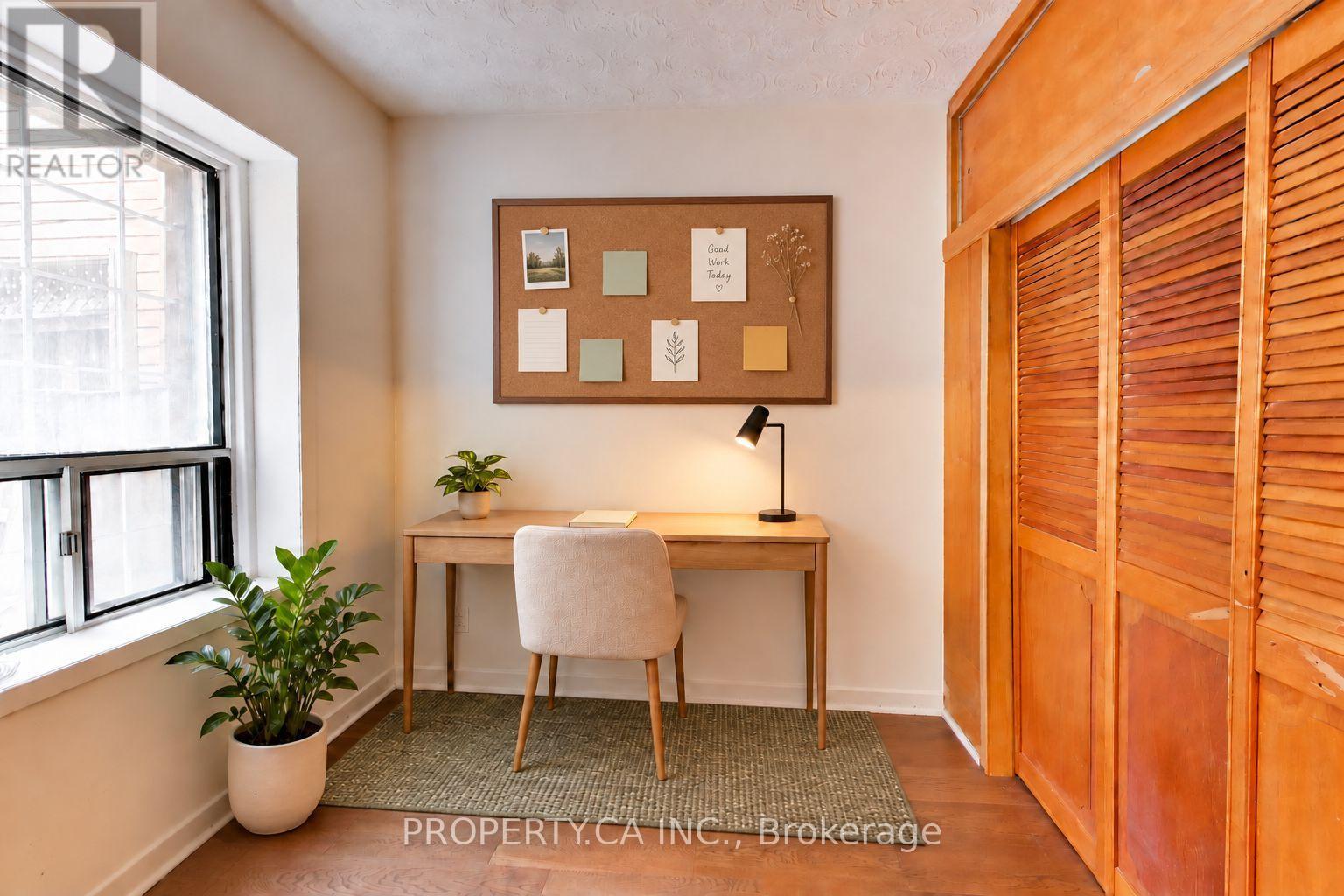 3 Clinton Place, Toronto, Ontario  M6G 1J8 - Photo 10 - C14120766