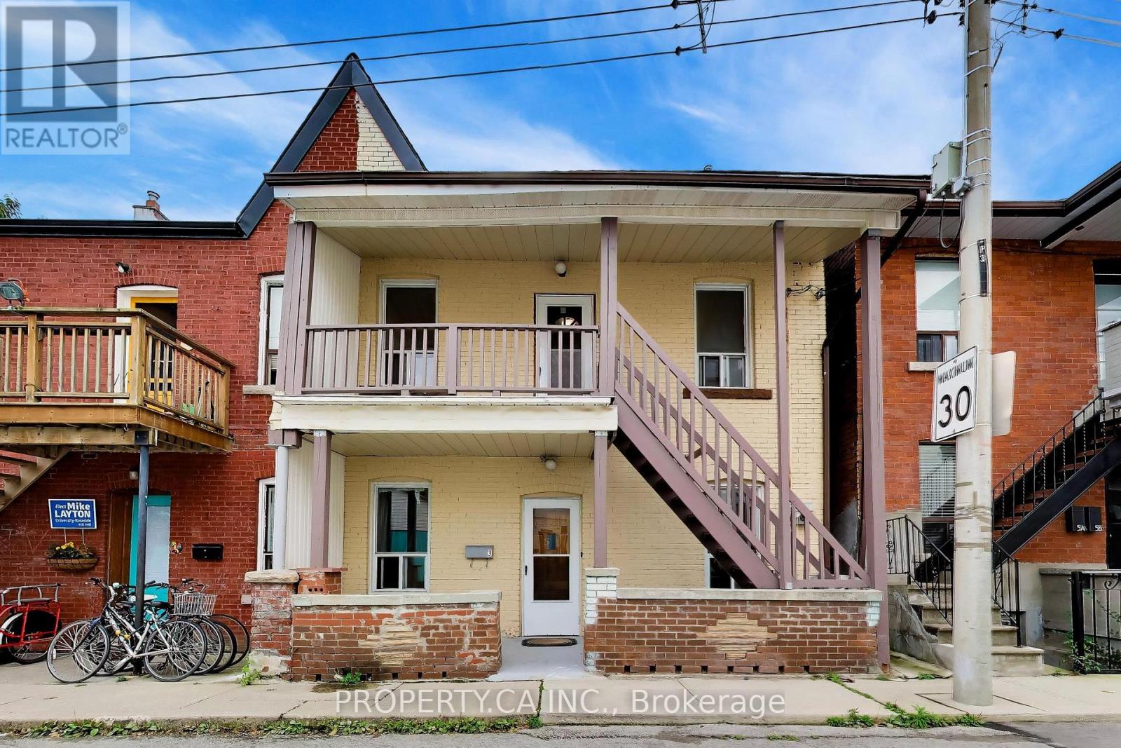 3 Clinton Place, Toronto, Ontario  M6G 1J8 - Photo 2 - C14120766