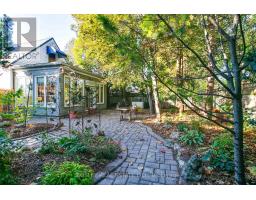 20 CLAIRLEA CRESCENT, Toronto, Ontario