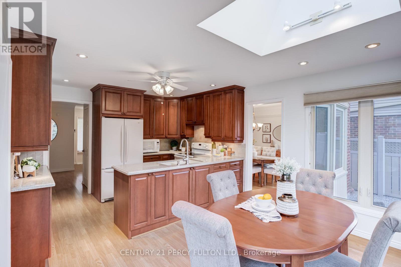 1204 Bramblewood Court, Pickering, Ontario  L1X 1B2 - Photo 23 - E14120674