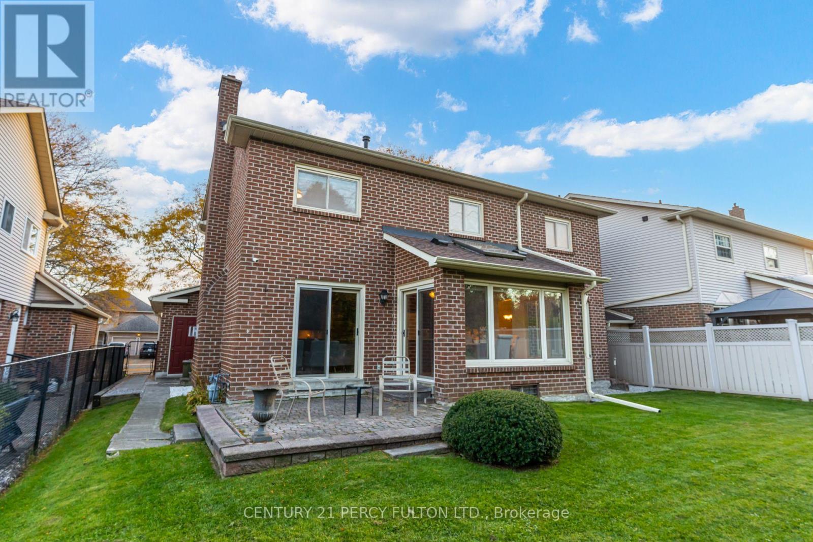 1204 Bramblewood Court, Pickering, Ontario  L1X 1B2 - Photo 42 - E14120674