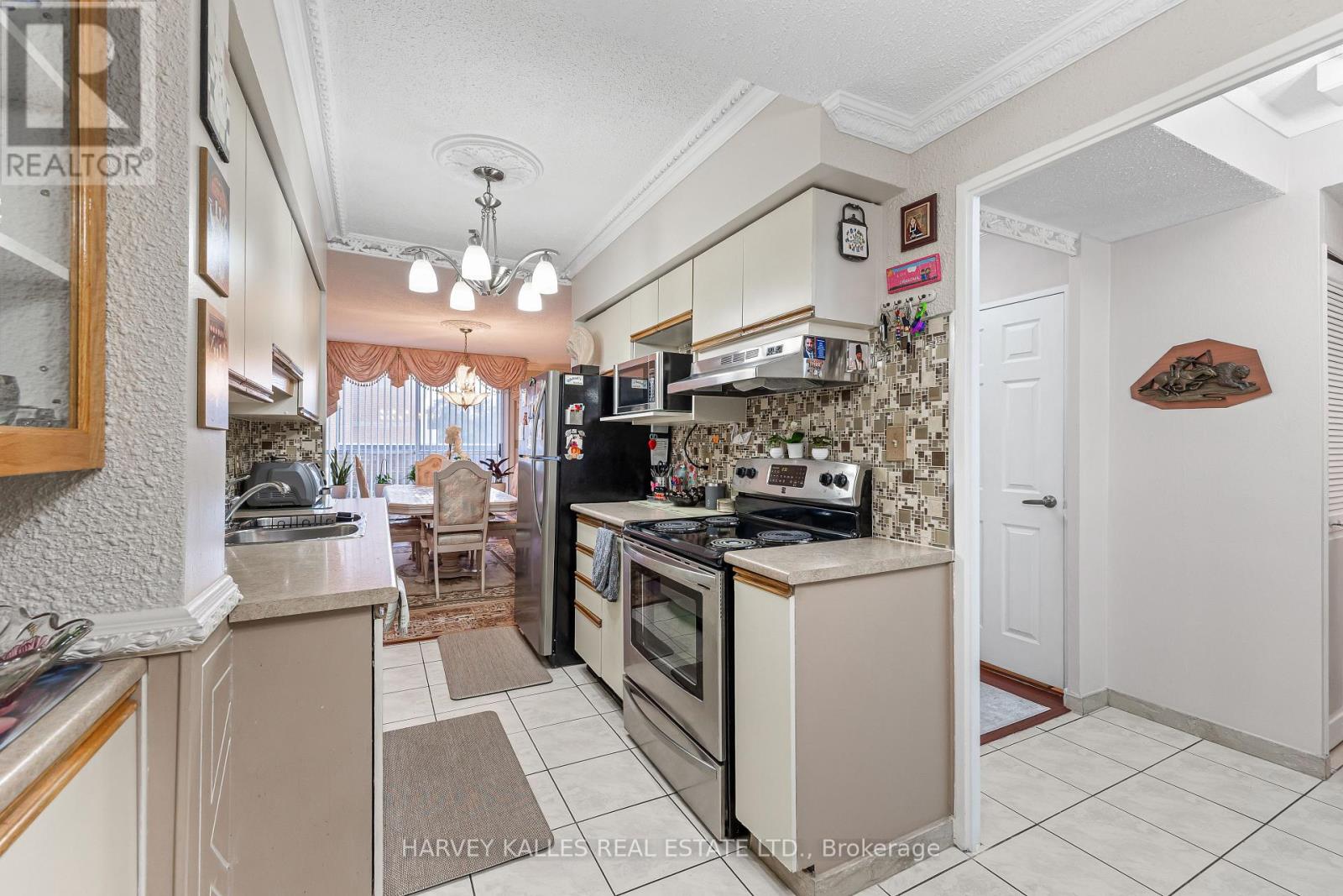 301 - 10 Crescent Town Road, Toronto, Ontario  M4C 5L3 - Photo 6 - E14120728