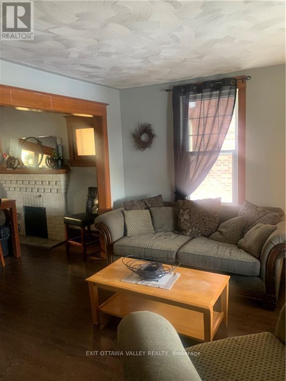 376 Pembroke Street, Pembroke, Ontario K8A 5N6 - Photo 6 - X14120666