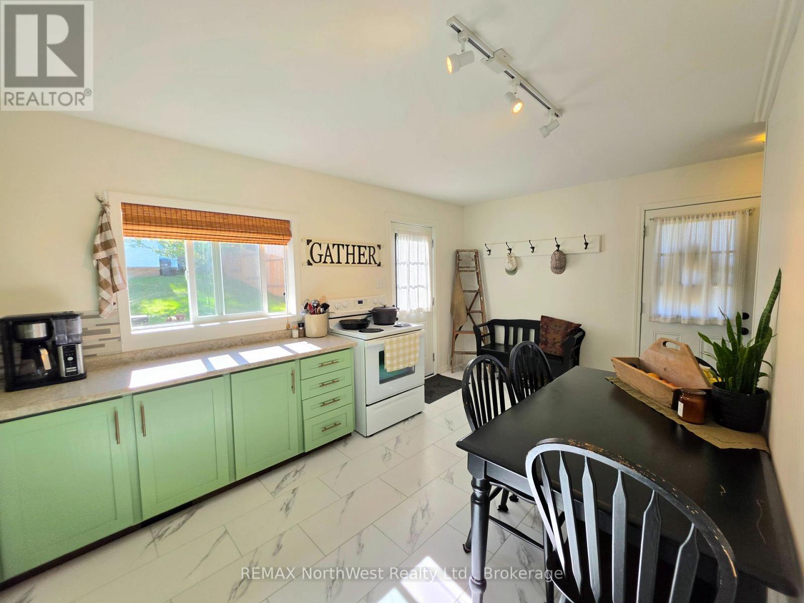 51 Drewry Drive, Kenora, Ontario  P9N 2X7 - Photo 11 - X14120676