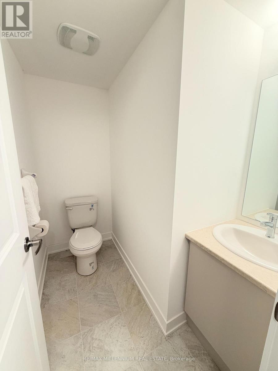 39 Flan Boulevard, Barrie, Ontario  L9J 0E1 - Photo 4 - S14120794