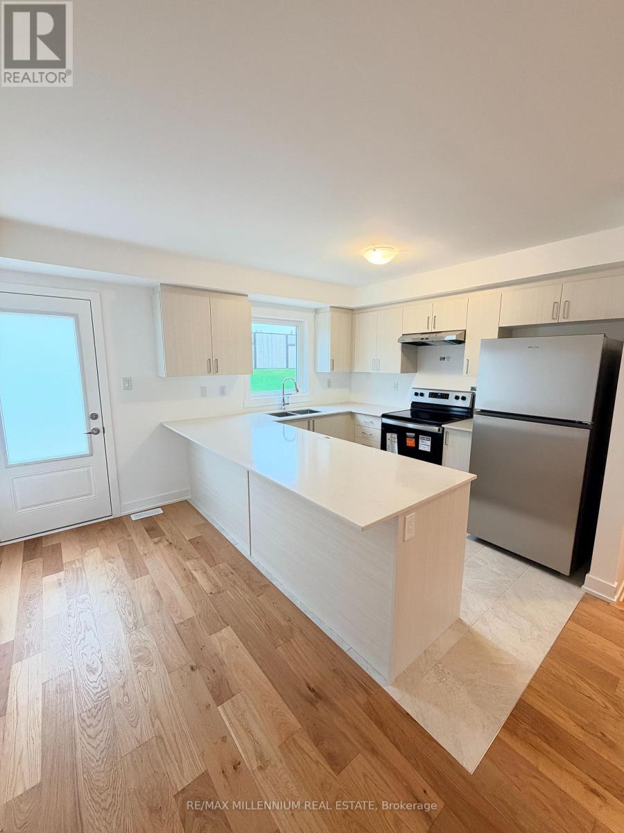 39 Flan Boulevard, Barrie, Ontario  L9J 0E1 - Photo 9 - S14120794