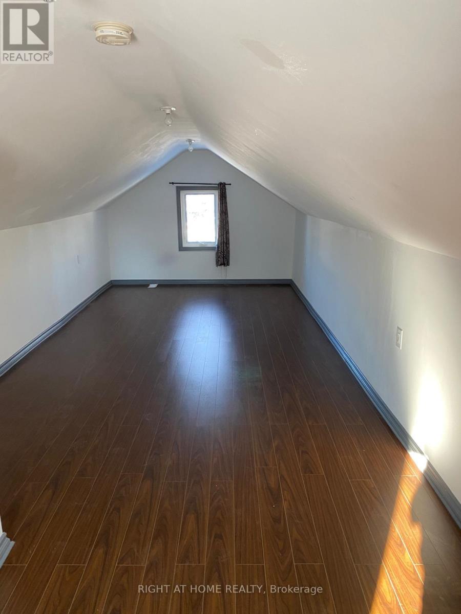 271 Queen Street, Brampton, Ontario  L6W 2C2 - Photo 20 - W14120596