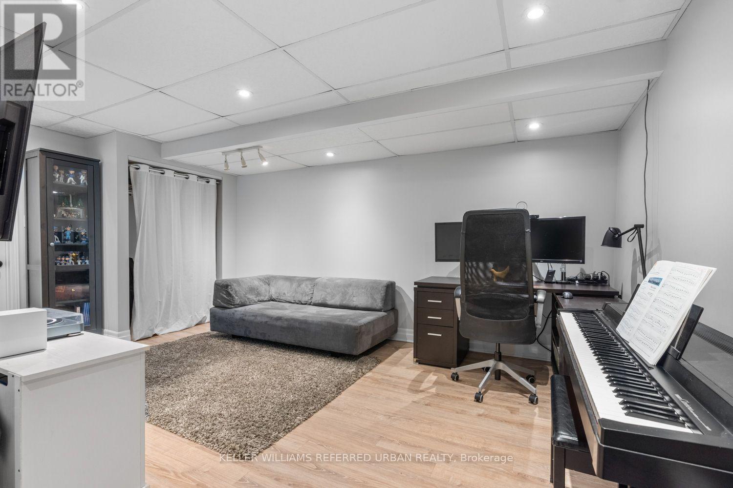 200 Saint Marks Road, Toronto, Ontario  M6S 2H9 - Photo 25 - W14120218