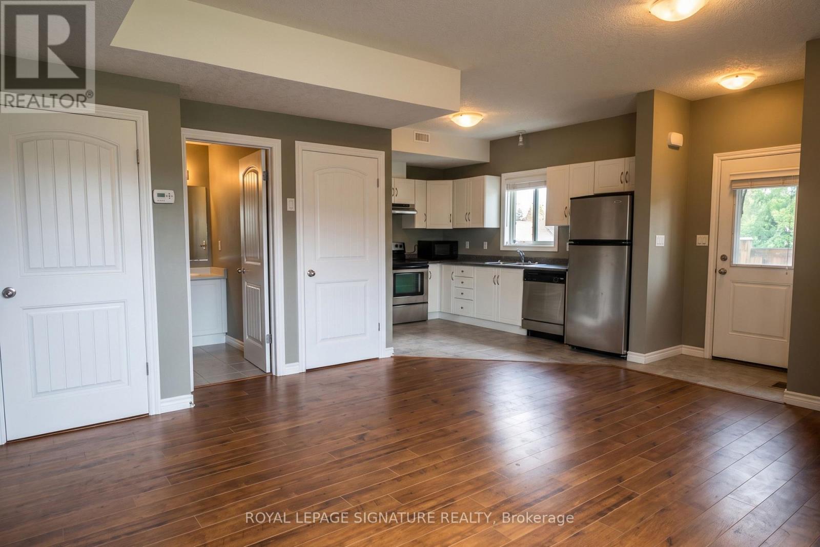 Main Level - 654 St. David Street N, Centre Wellington, Ontario  N1M 2X3 - Photo 6 - X14120660