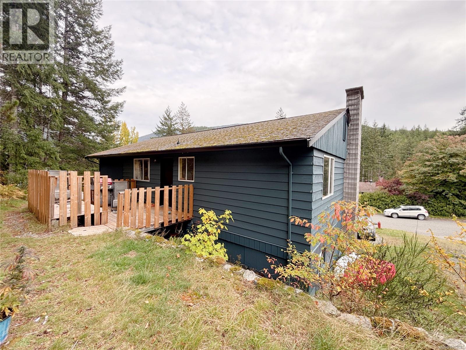 410 Nootka Dr