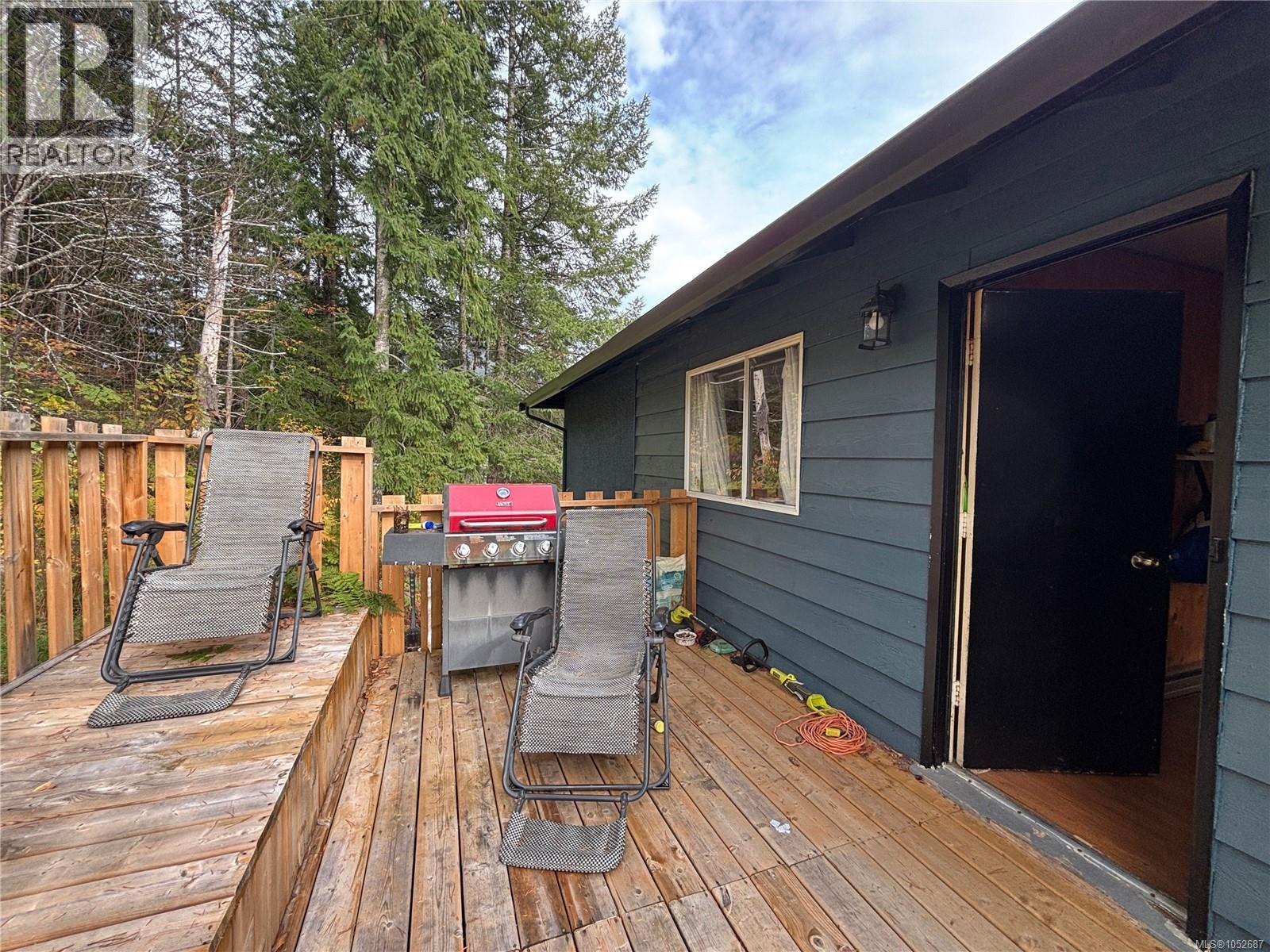 410 Nootka Dr