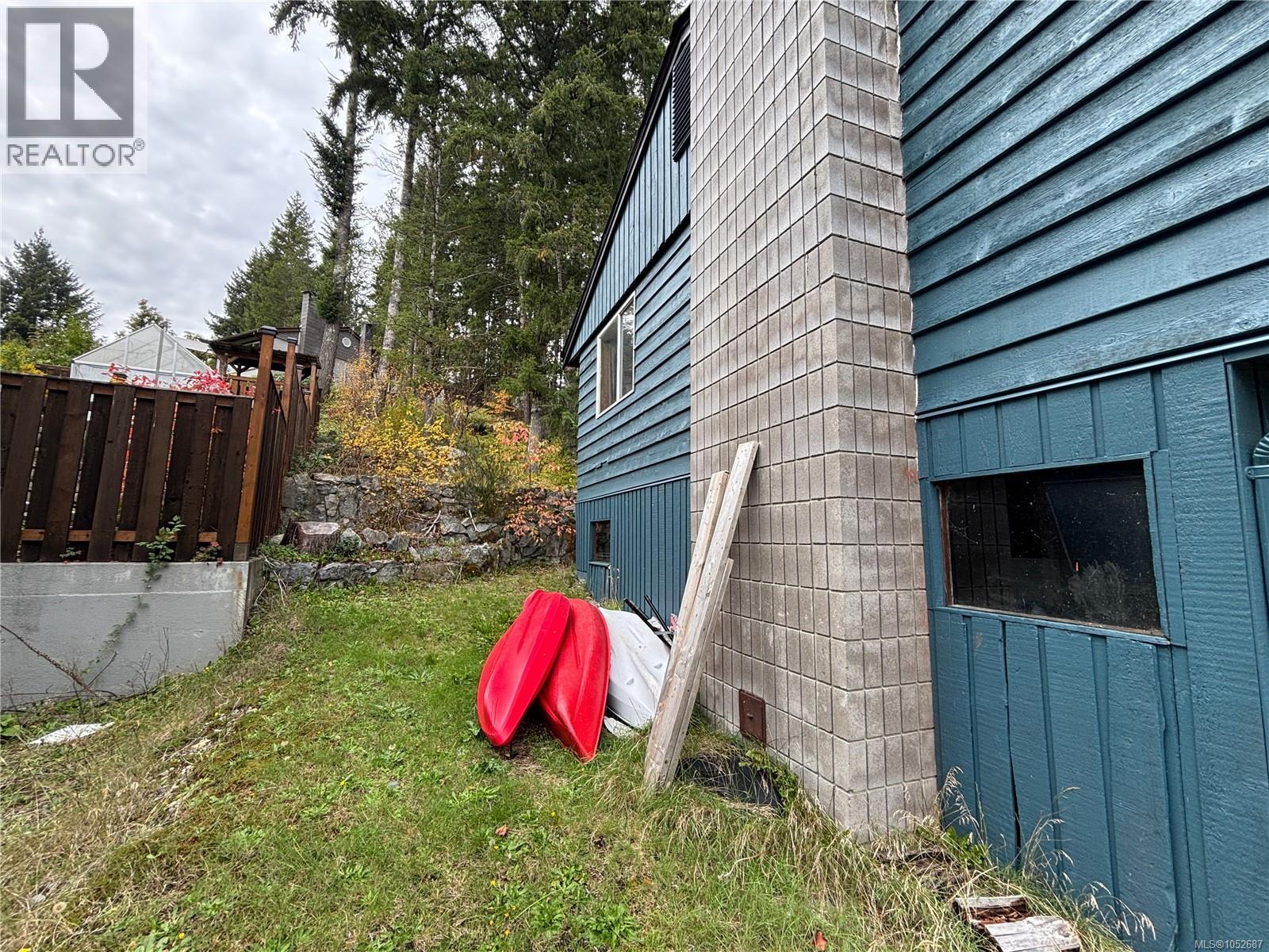 410 Nootka Dr